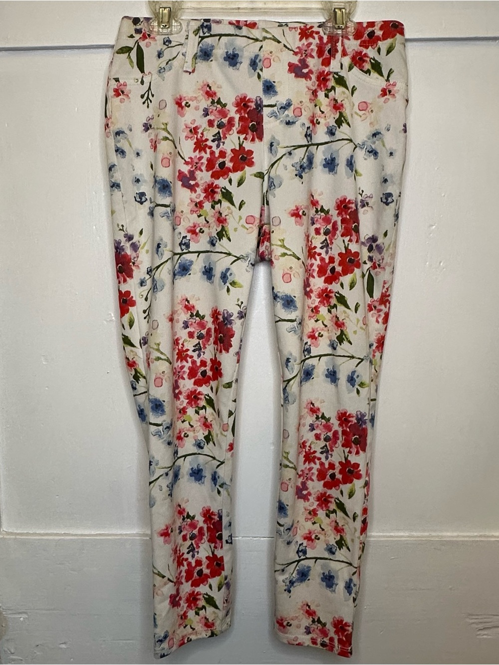 Faded Glory White Pants with Red, Pink & Blue Floral Print